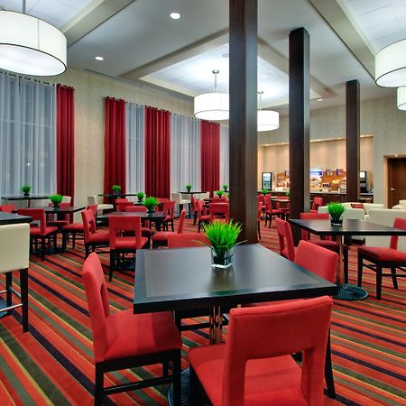 Holiday Inn Express Hotel & Suites Chatham South By Ihg Экстерьер фото