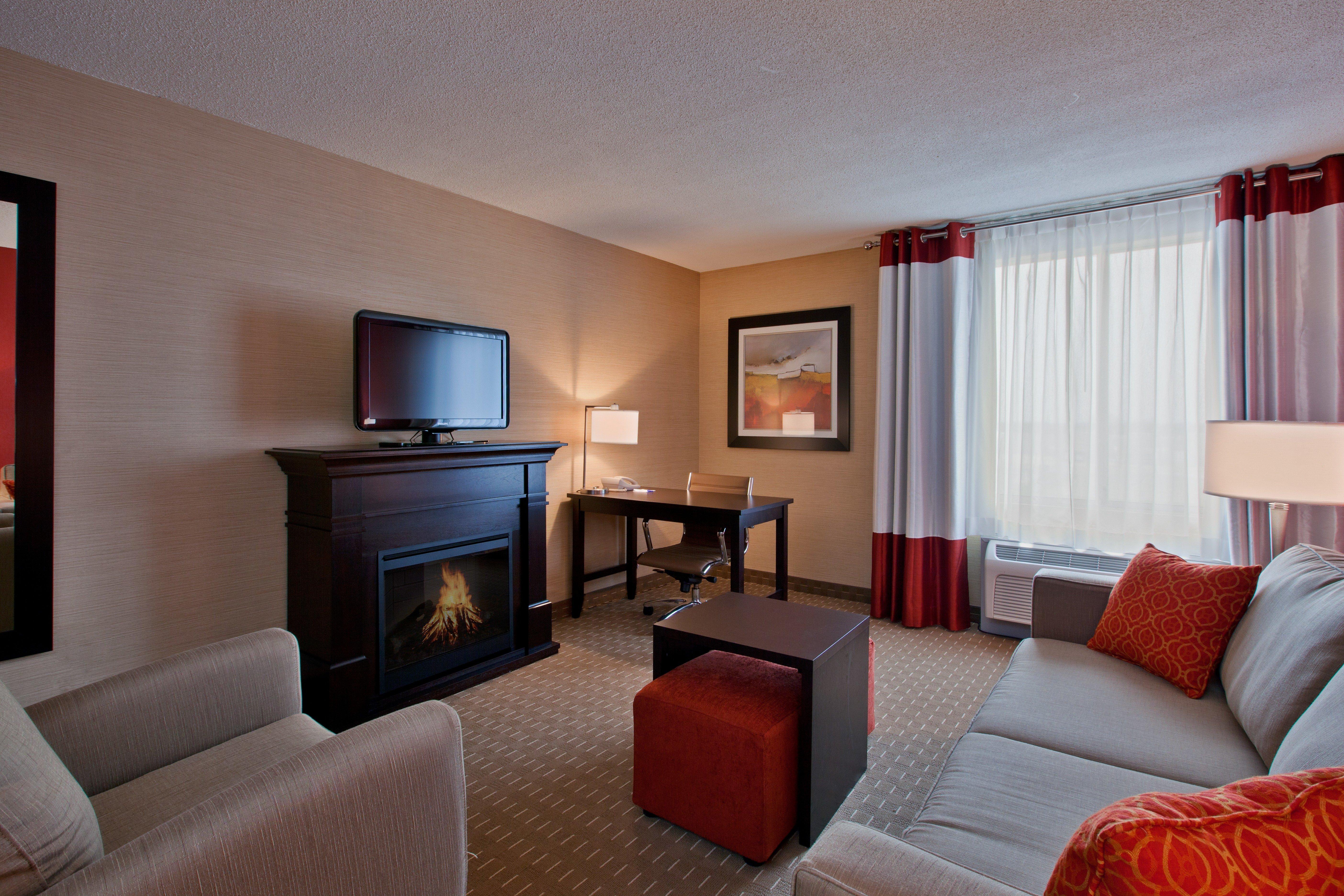 Holiday Inn Express Hotel & Suites Chatham South By Ihg Номер фото
