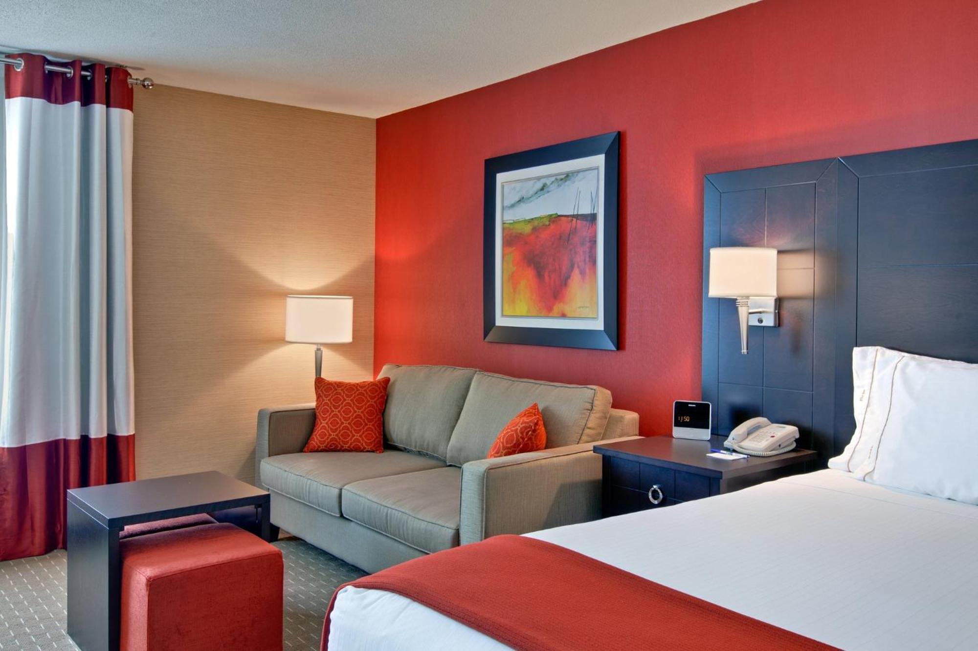 Holiday Inn Express Hotel & Suites Chatham South By Ihg Экстерьер фото