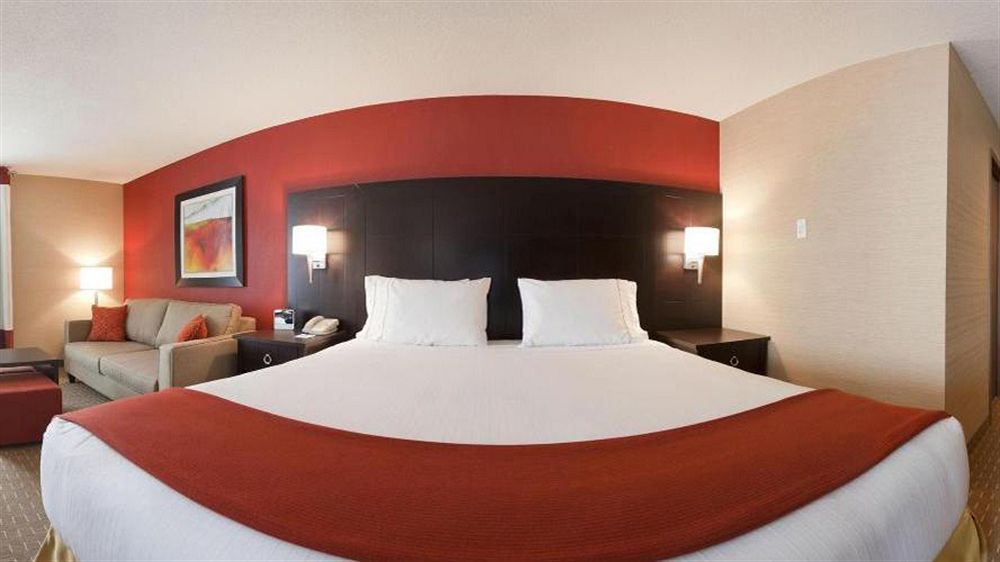 Holiday Inn Express Hotel & Suites Chatham South By Ihg Экстерьер фото