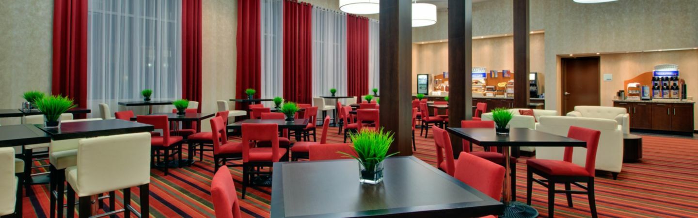 Holiday Inn Express Hotel & Suites Chatham South By Ihg Экстерьер фото