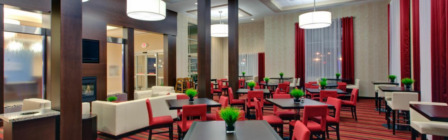 Holiday Inn Express Hotel & Suites Chatham South By Ihg Экстерьер фото