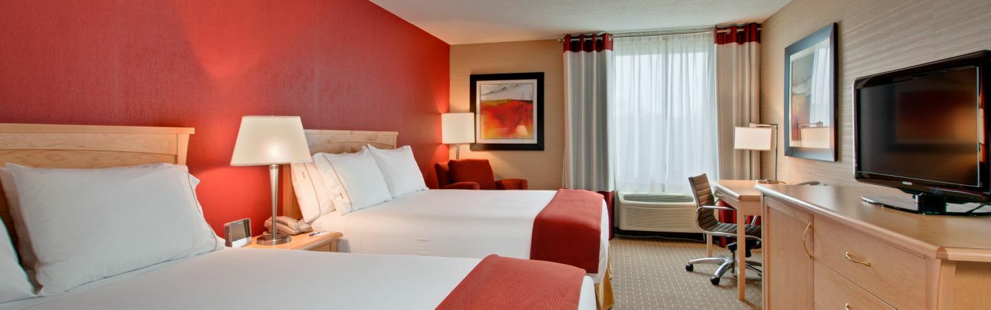 Holiday Inn Express Hotel & Suites Chatham South By Ihg Экстерьер фото